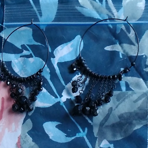 Earrings - Picture 1 of 1